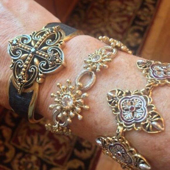 Sara Blaine/eSBe Red Carpet Bracelet - NWT - Picture 2 of 3